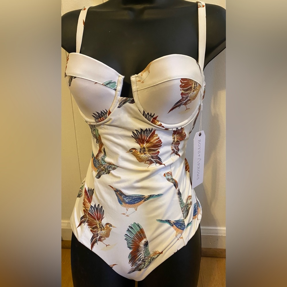BOYS + ARROWS NEW WITH TAGS  Demi Underwire One Piece Swimsuit